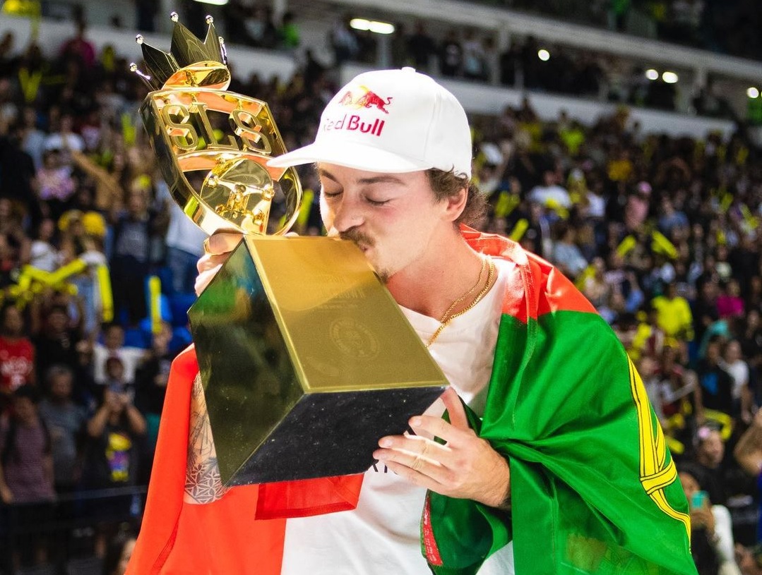 Gustavo Ribeiro é campeão da Liga Mundial de Skate Street, skate